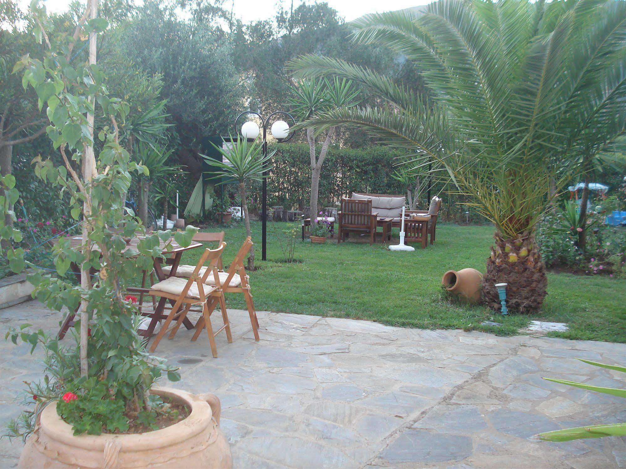 Villa Avra Dassia  Luaran gambar